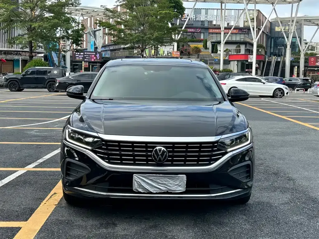 Volkswagen Passat — фото 5