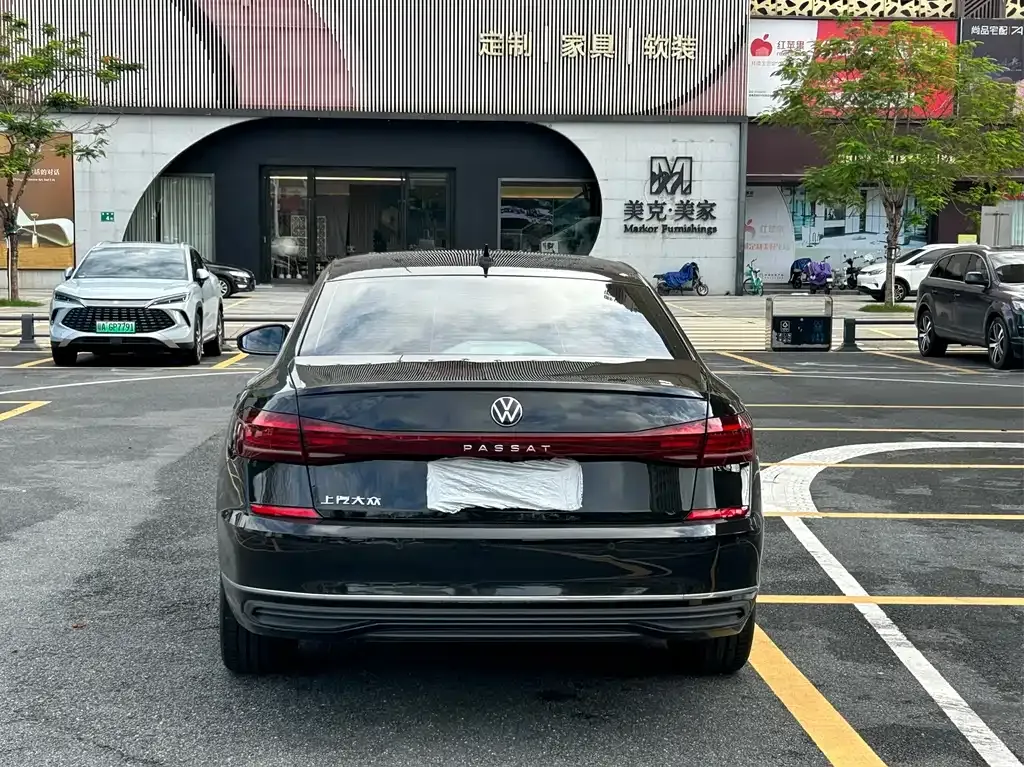 Volkswagen Passat — фото 7