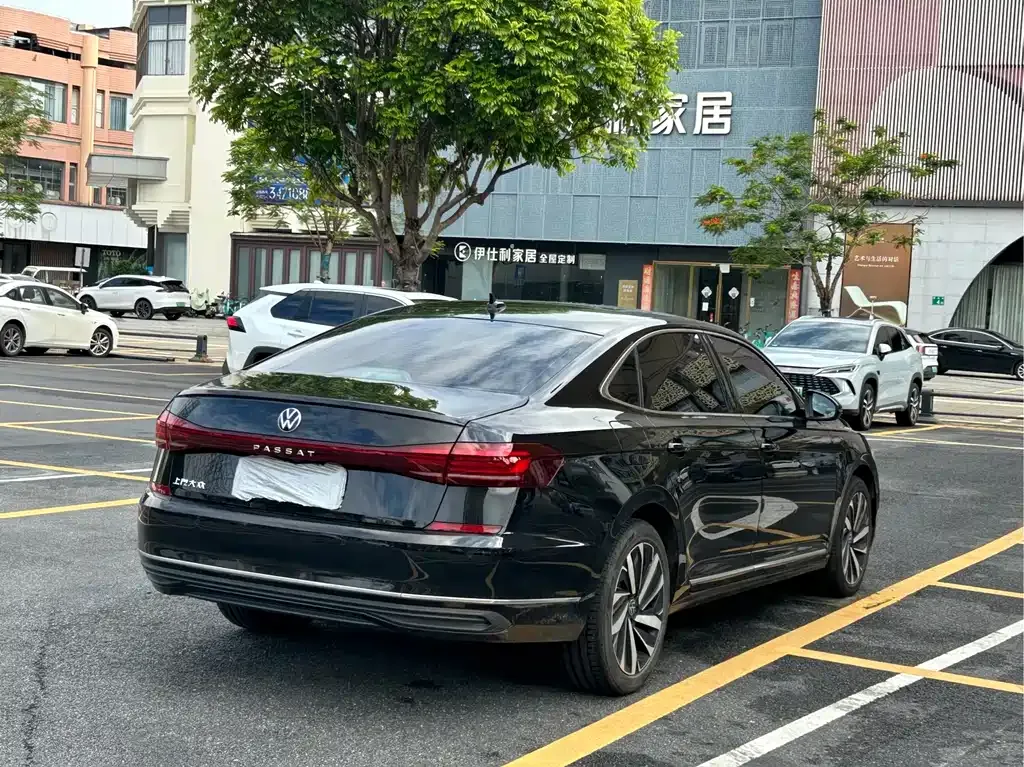 Volkswagen Passat — фото 9