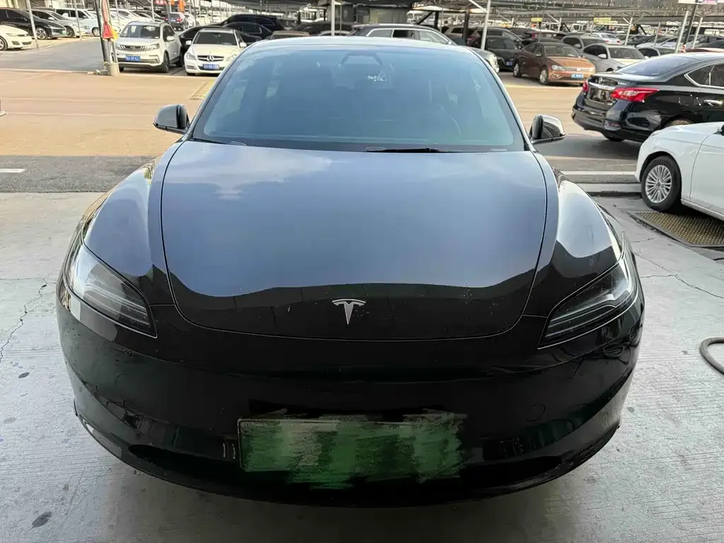 Tesla Model 3 — фото 6
