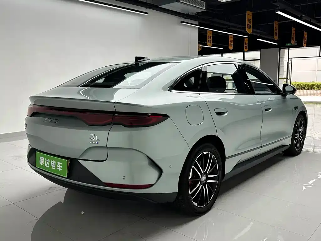 BYD Qin L — фото 8