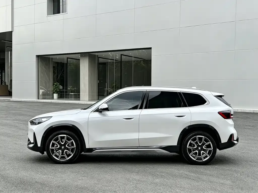 BMW X1 — фото 6