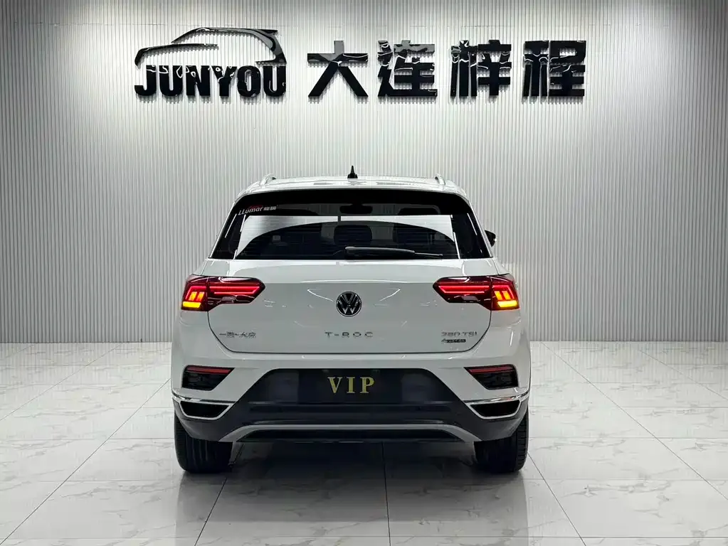 Volkswagen T-Roc — фото 4
