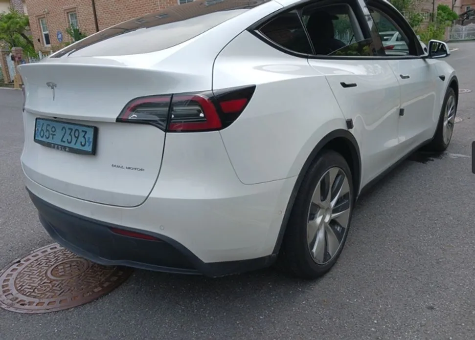 Tesla Model Y — фото 9