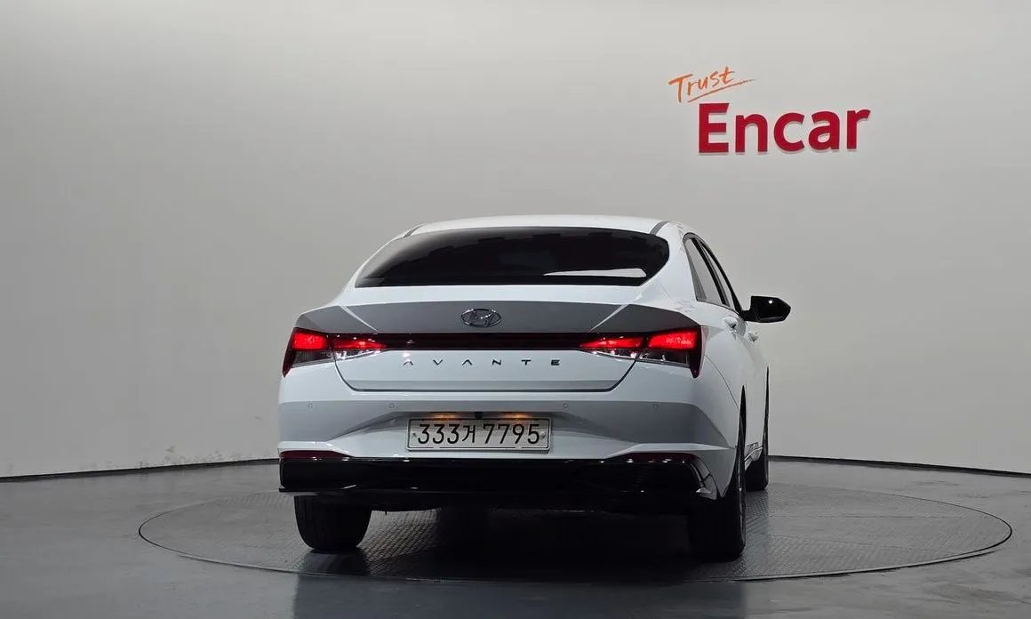 Hyundai AVANTE — фото 2