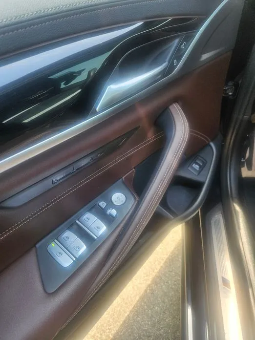 BMW 5-Series 2021 из KR, фото 9