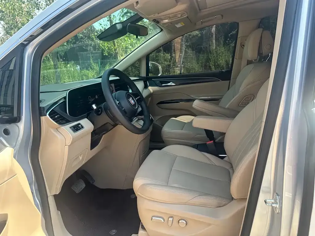 Buick GL8 Hybrid — фото 8