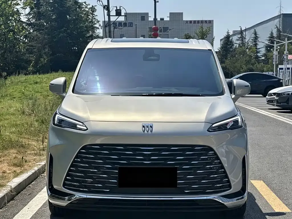 Buick GL8 Hybrid — фото 6