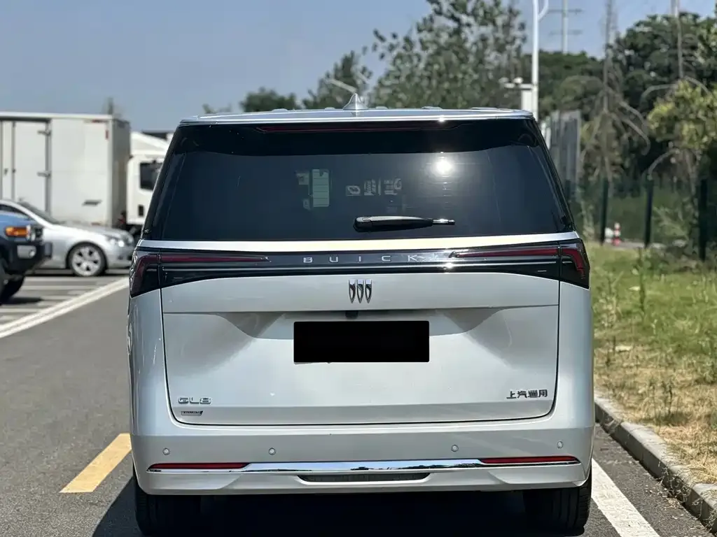 Buick GL8 Hybrid — фото 4