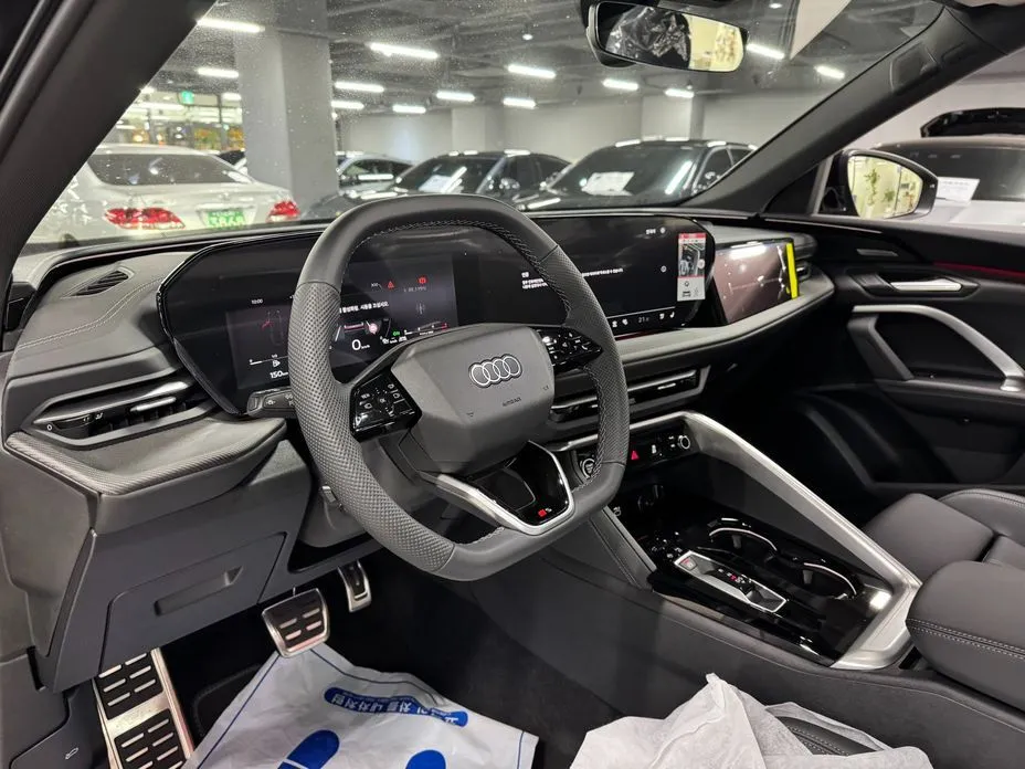 Audi Q5 2025 из KR, фото 9