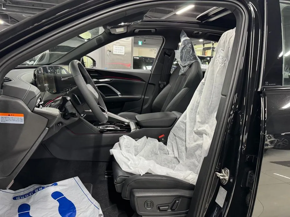 Audi Q5 2025 из KR, фото 10