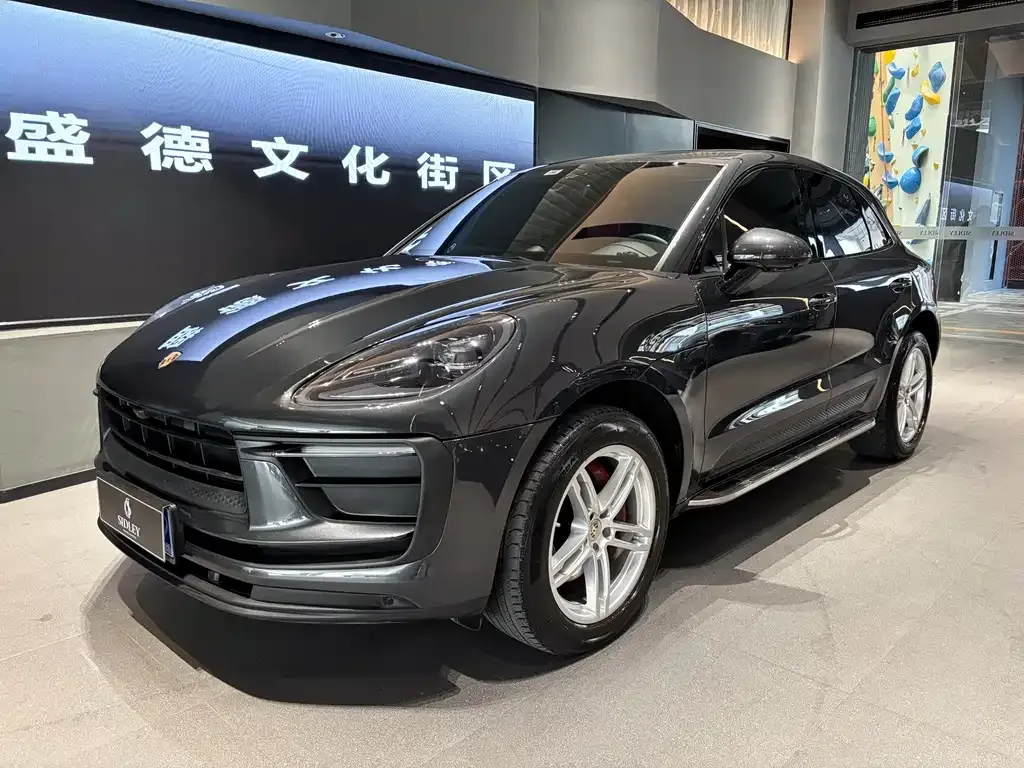 Porsche Macan — фото 1