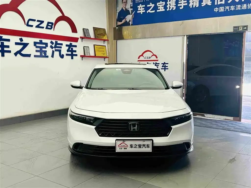 Honda Accord — фото 4