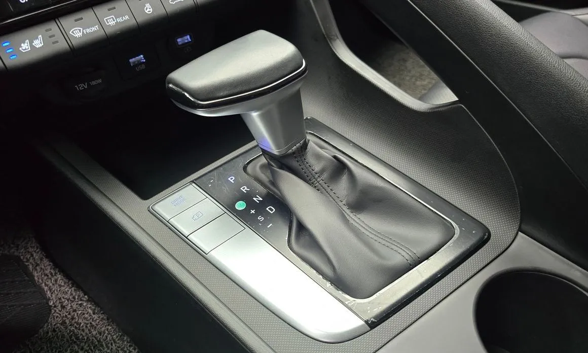 Hyundai AVANTE — фото 9