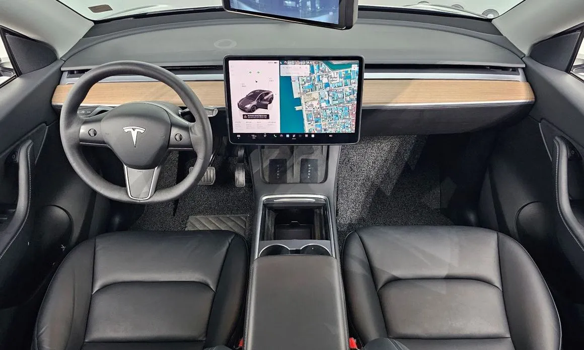 Tesla Model Y — фото 5