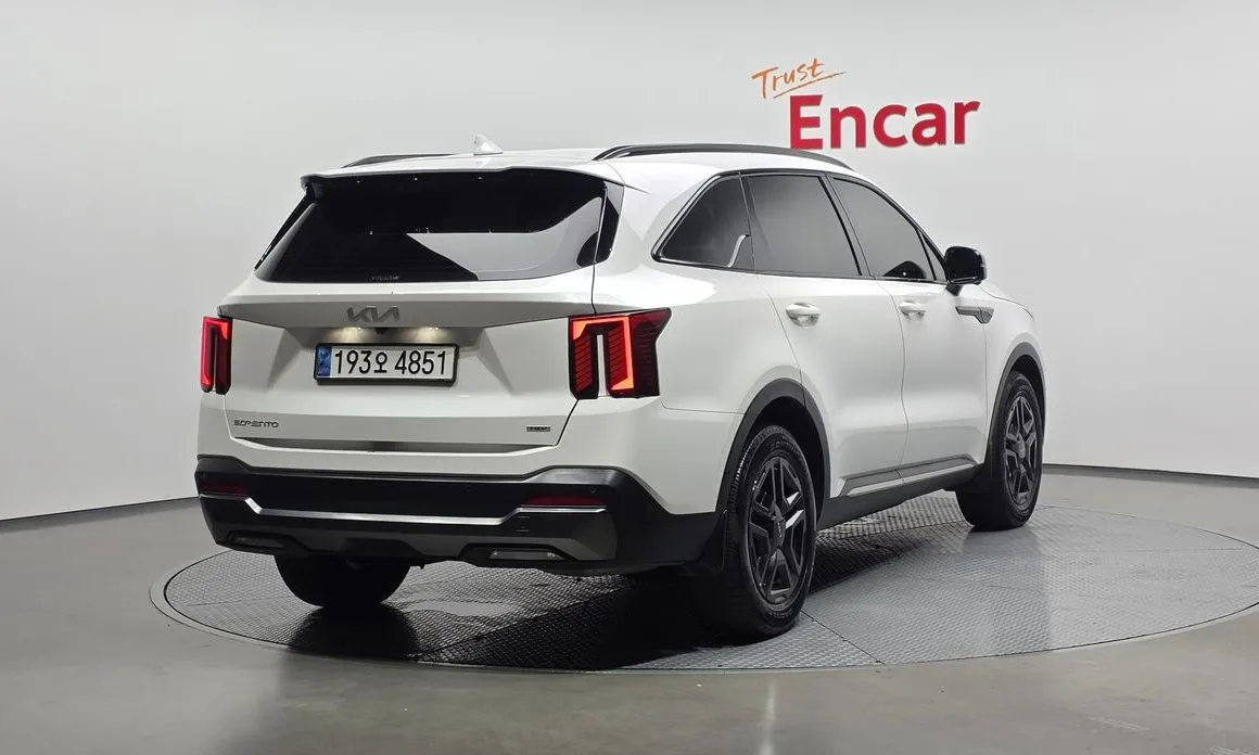 Kia Sorento — фото 6