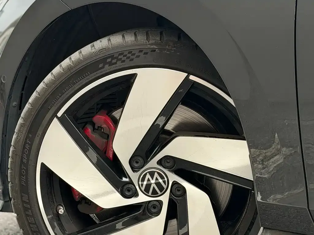 Volkswagen Golf GTI — фото 3