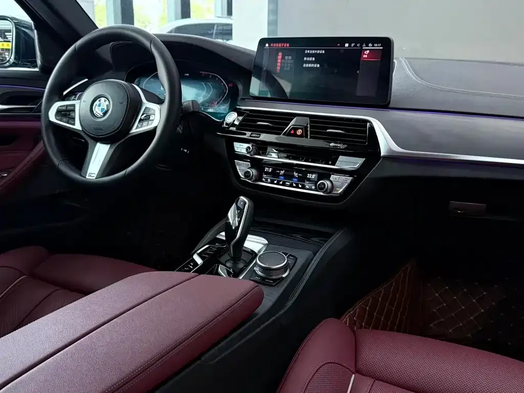BMW 5 Series — фото 10