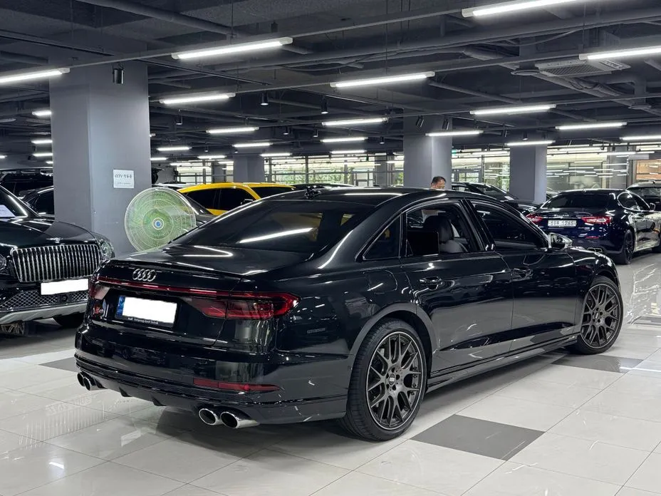 Audi S8 2021 из KR, фото 8