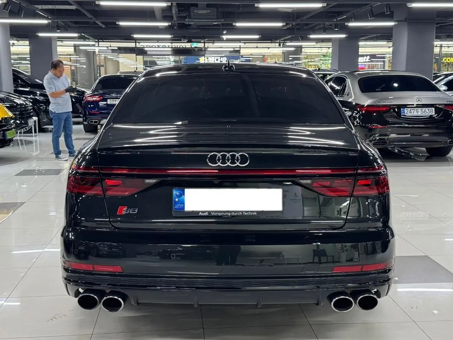 Audi S8 2021 из KR, фото 10