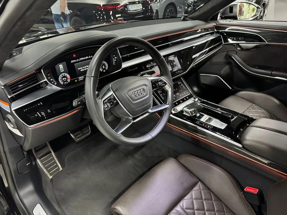 Audi S8 2021 из KR, фото 4