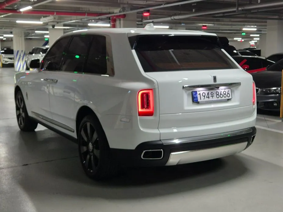Rolls-Royce Cullinan 2023 из KR, фото 2