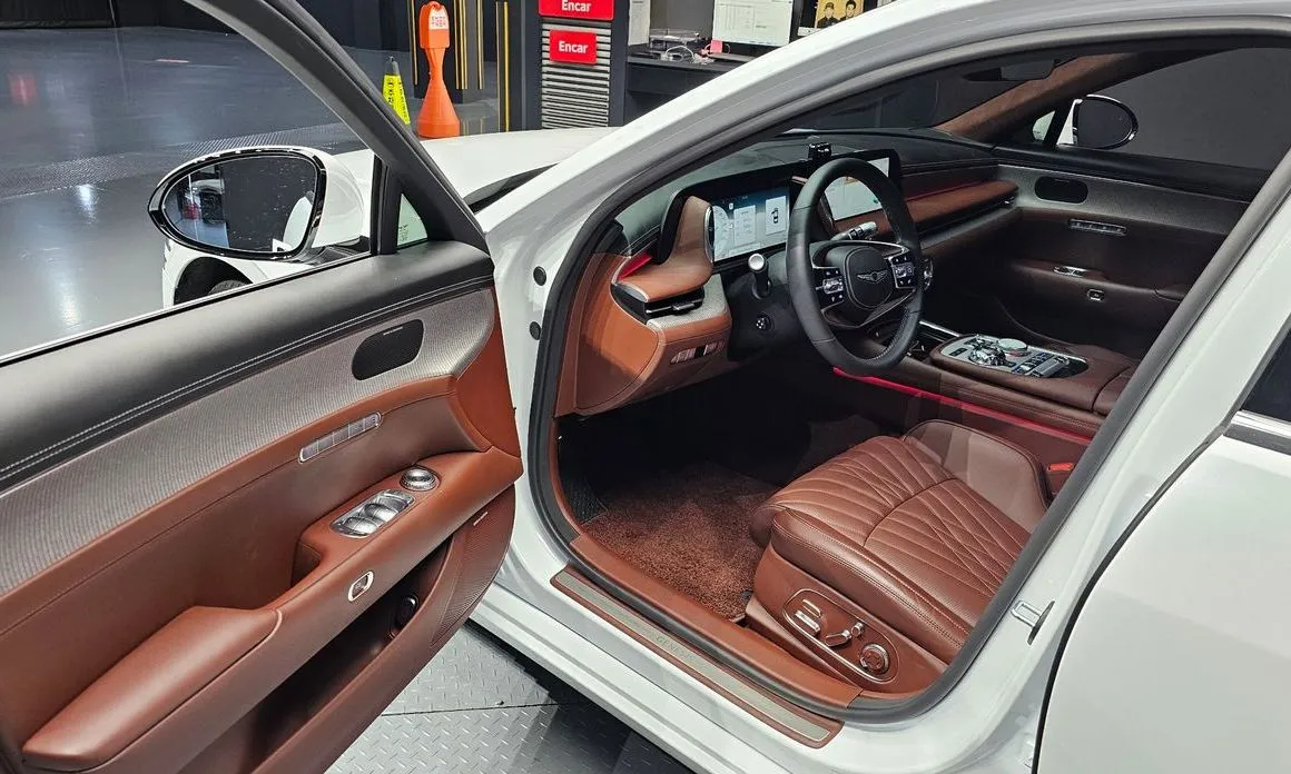 Genesis G90 — фото 9