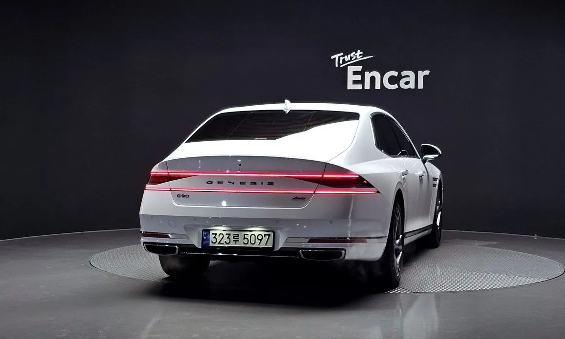 Genesis G90 — фото 10