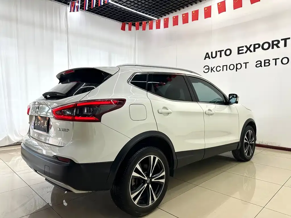 Nissan Qashqai — фото 2