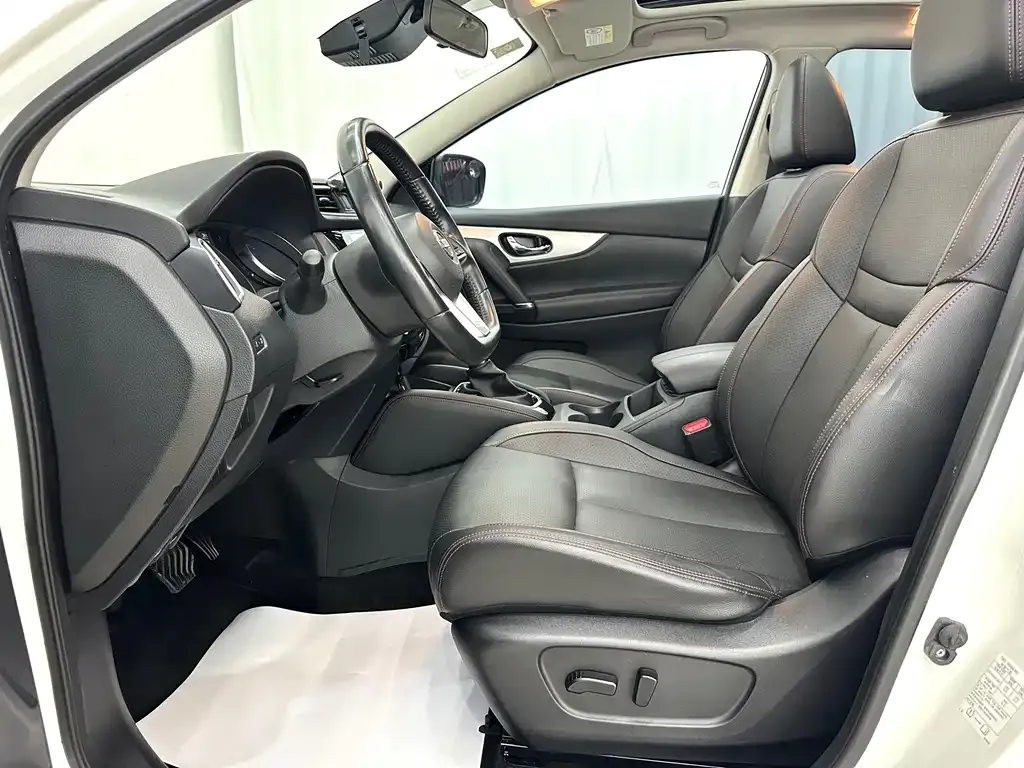 Nissan Qashqai — фото 10