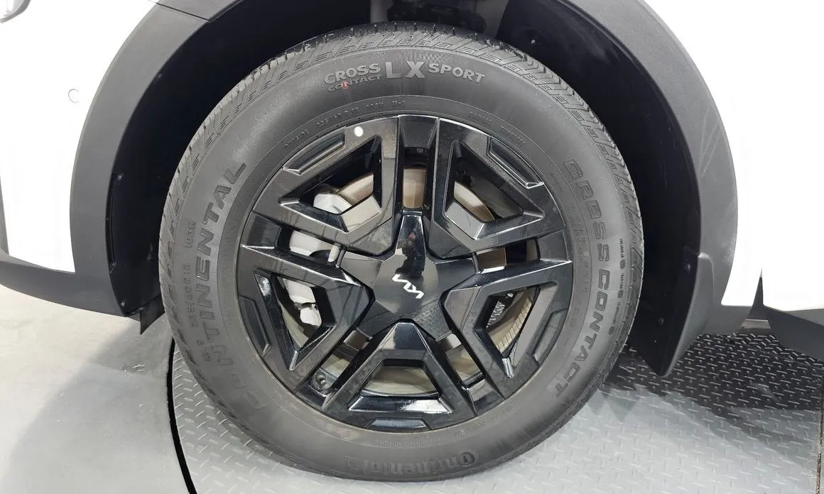Kia Sorento — фото 4