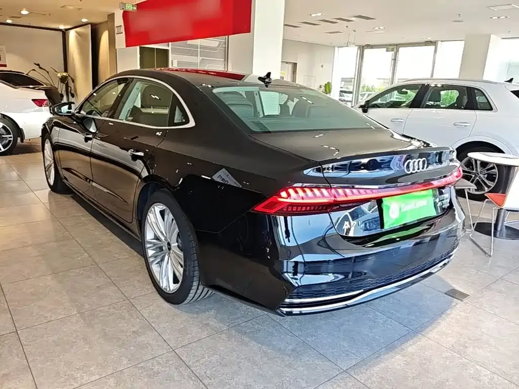 Audi A7L — фото 4