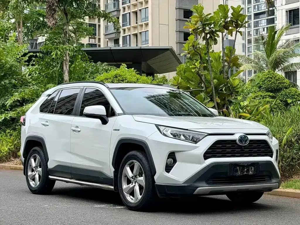 Toyota RAV4 Prime — фото 6