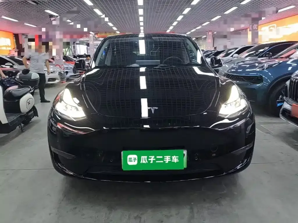 Tesla Model Y — фото 2