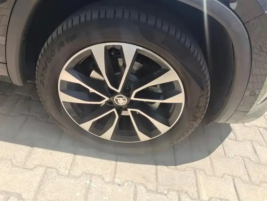 Skoda Kodiaq — фото 9