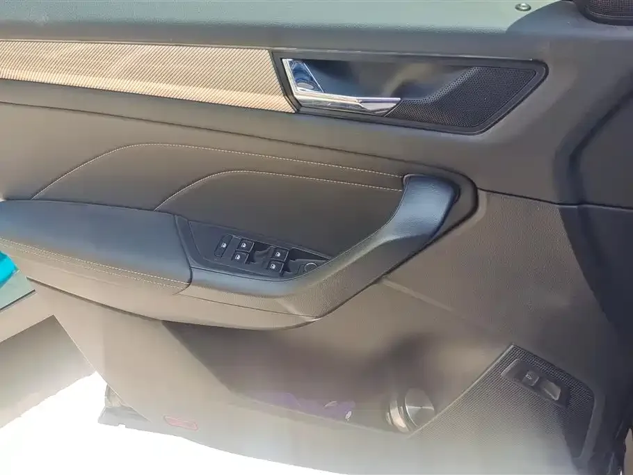 Skoda Kodiaq — фото 2