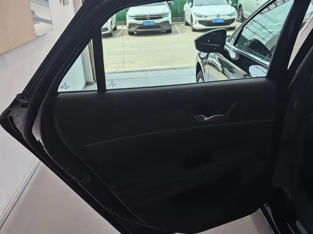 Volkswagen Passat — фото 2