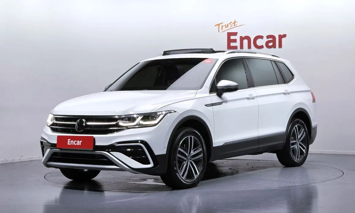 Volkswagen Tiguan — фото 1