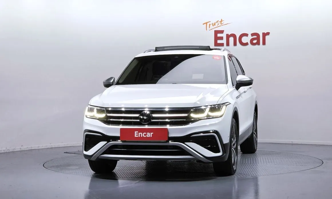 Volkswagen Tiguan — фото 4