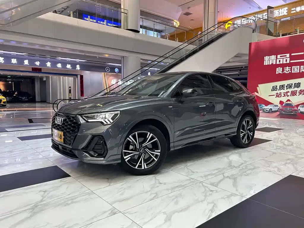 Audi Q3 Sportback — фото 4