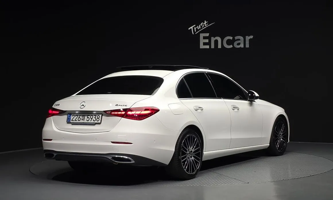 Mercedes-Benz C-Class — фото 6