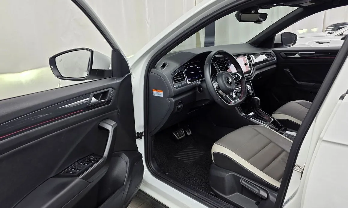 Volkswagen T-Roc 2021 из KR, фото 4