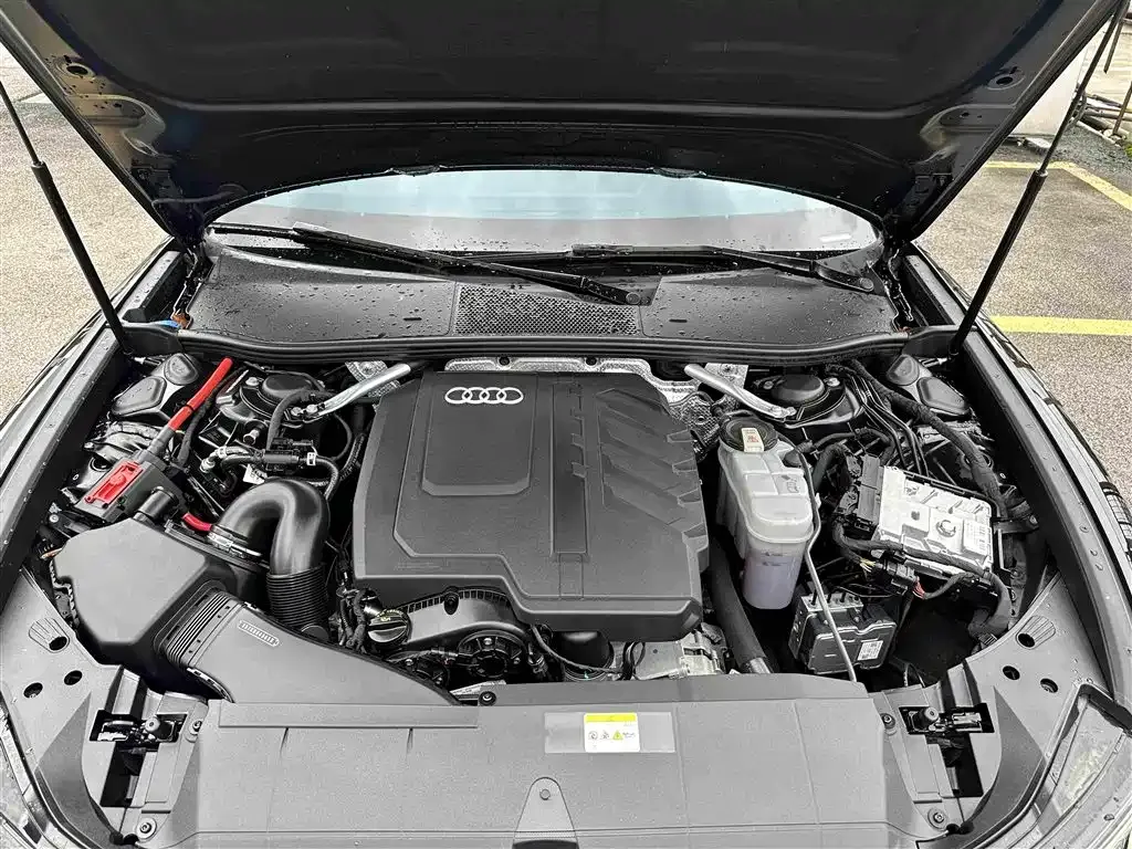 Audi A6L — фото 10
