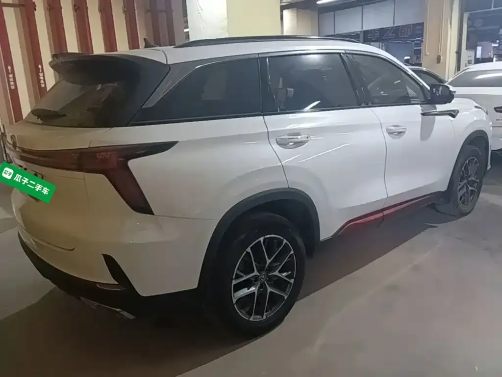 Changan CS75PLUS — фото 4