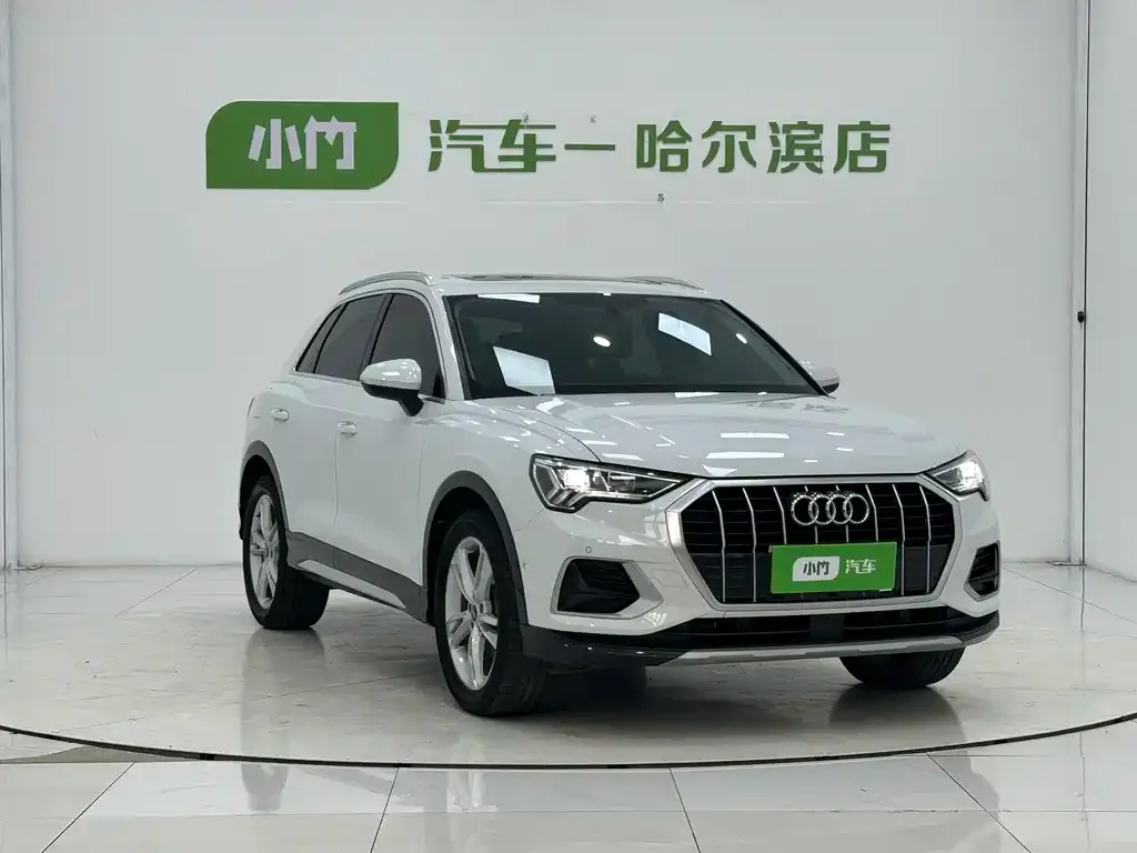 Audi Q3 — фото 10