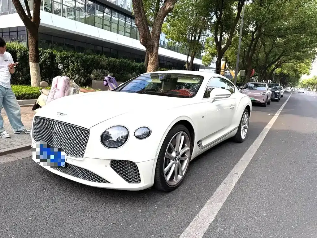Bentley Continental — фото 1
