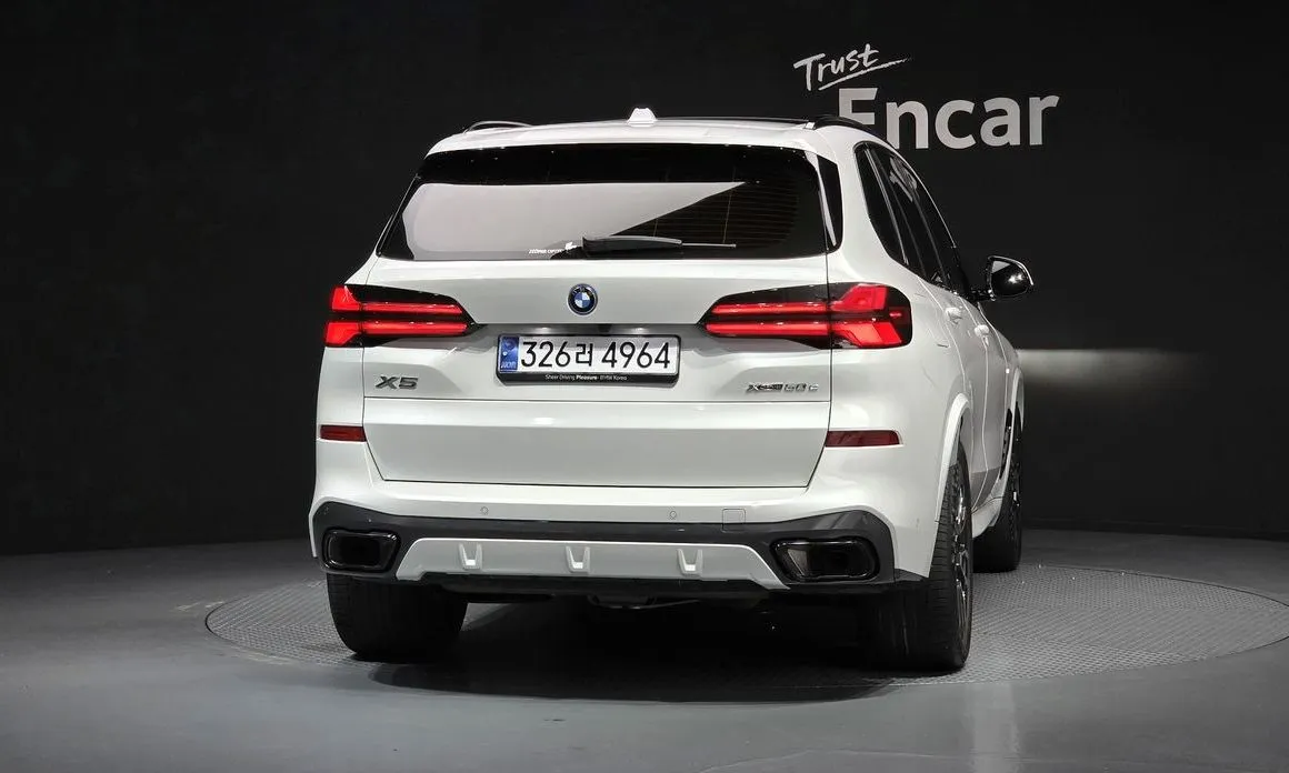 BMW X5 2025 из KR, фото 2