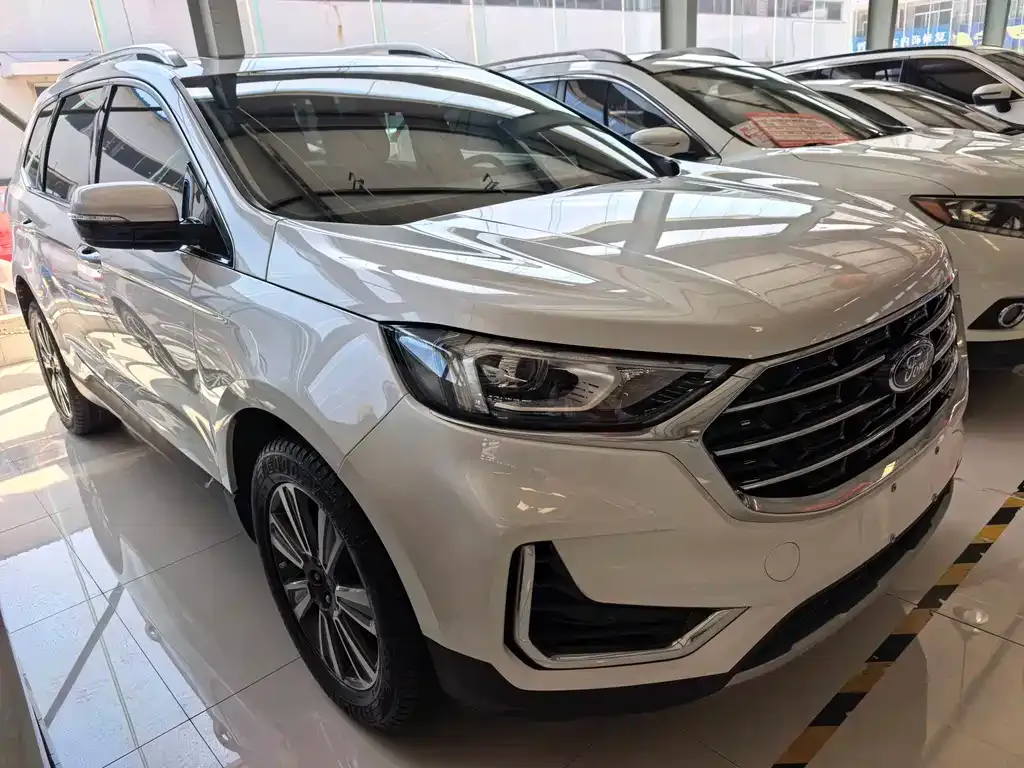 Ford Edge — фото 4