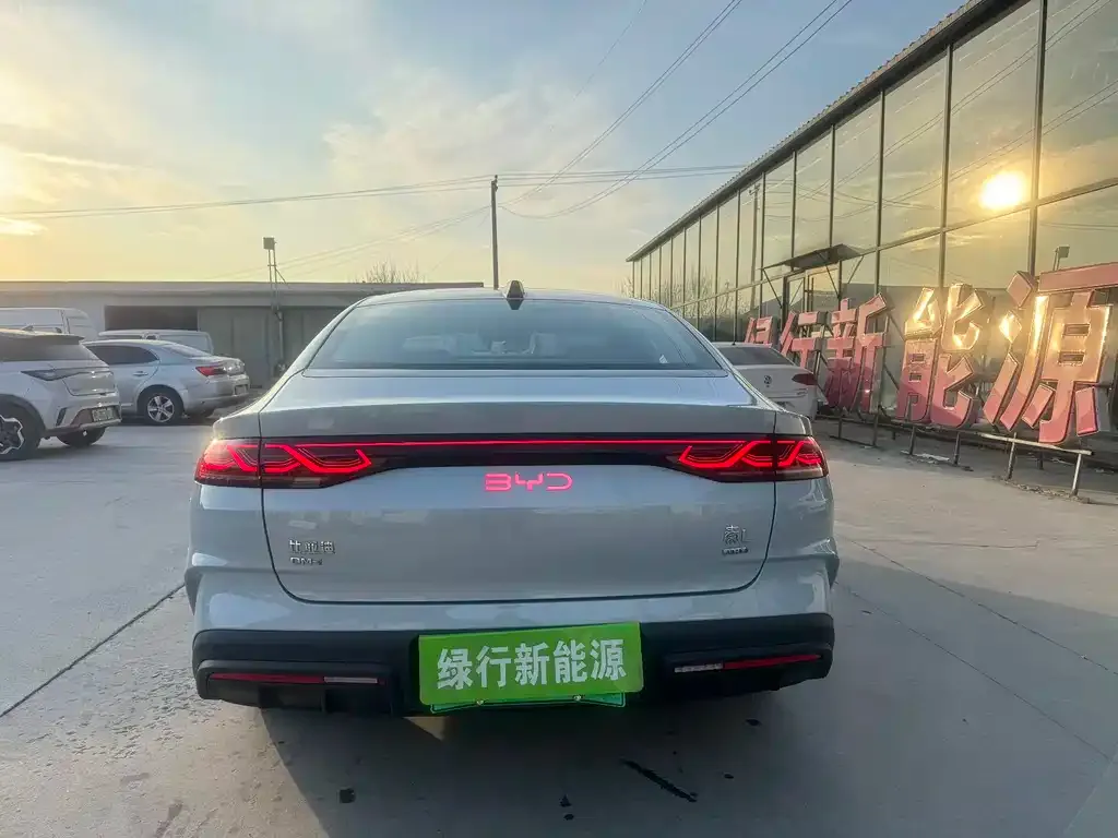 BYD Qin L — фото 10