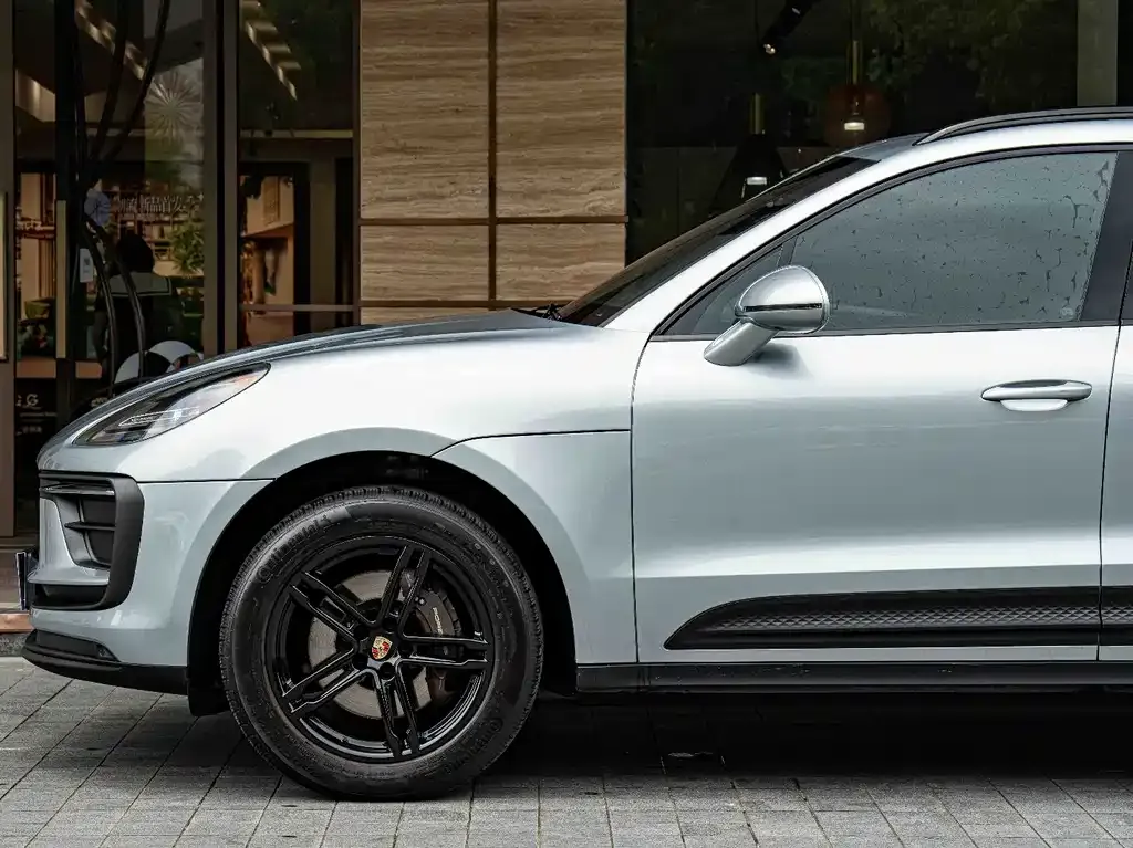Porsche Macan — фото 5